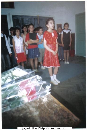 poze cu colejii - asheea e o colega...irimiau!e fata in rochie - poze cu colegii mei